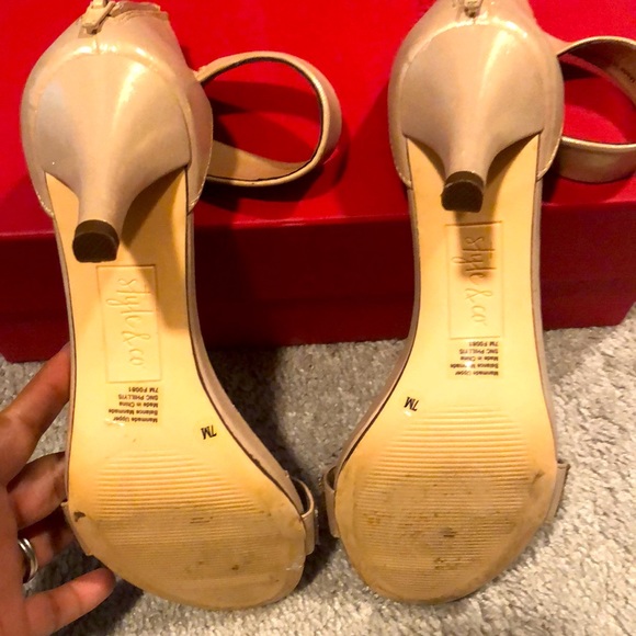 Sandals - Picture 3 of 9